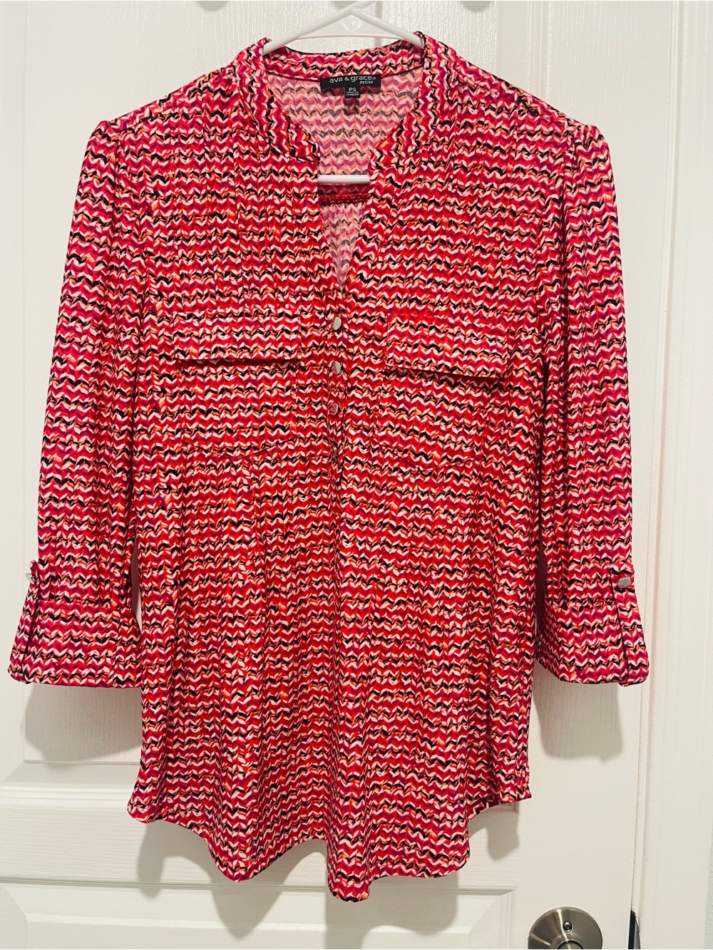 Ava & Grace Pink Chevron-Print Split-Neck Blouse